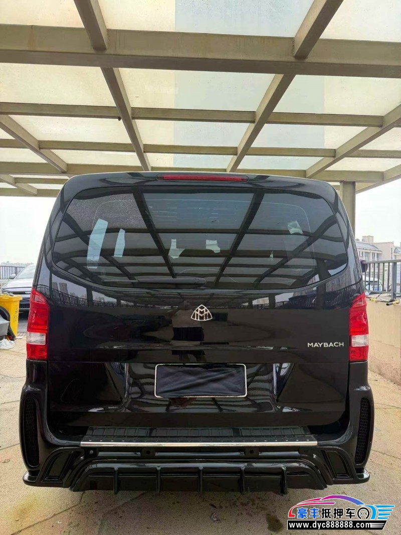 20年奔驰威霆轿车抵押车出售