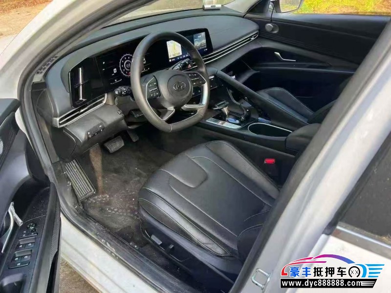 21年现代伊兰特轿车抵押车出售