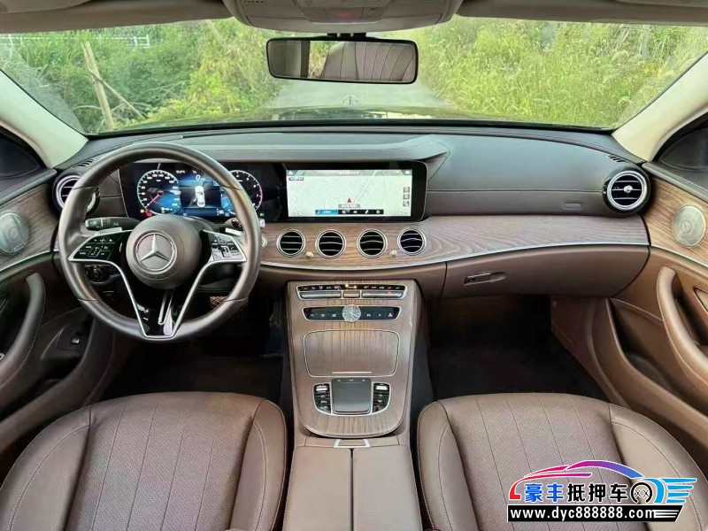 22年奔驰E轿车抵押车出售