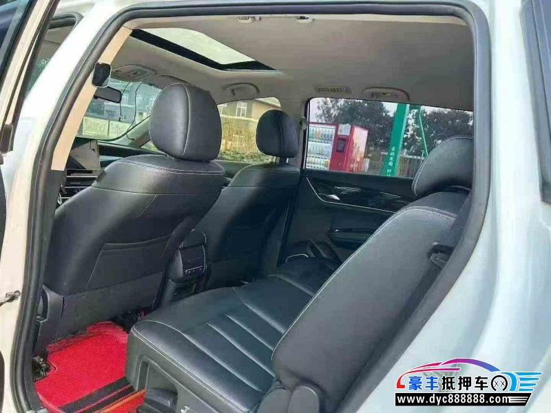 19年比亚迪宋轿车抵押车出售