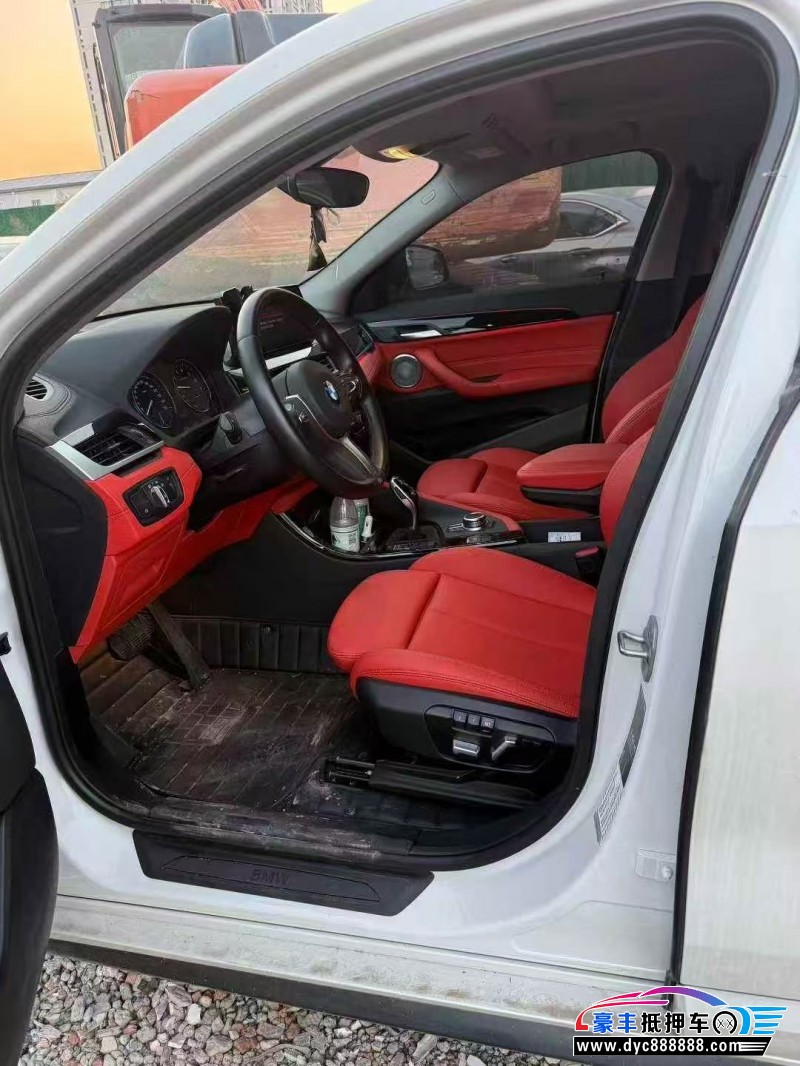 21年宝马X2轿车抵押车出售