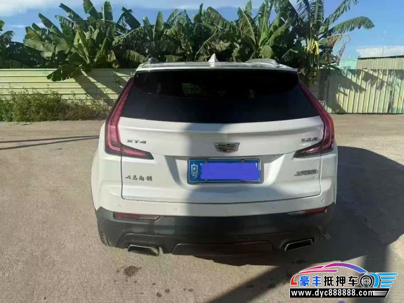 19年凯迪拉克XT4轿车抵押车出售