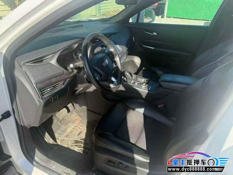 19年凯迪拉克XT4轿车抵押车出售