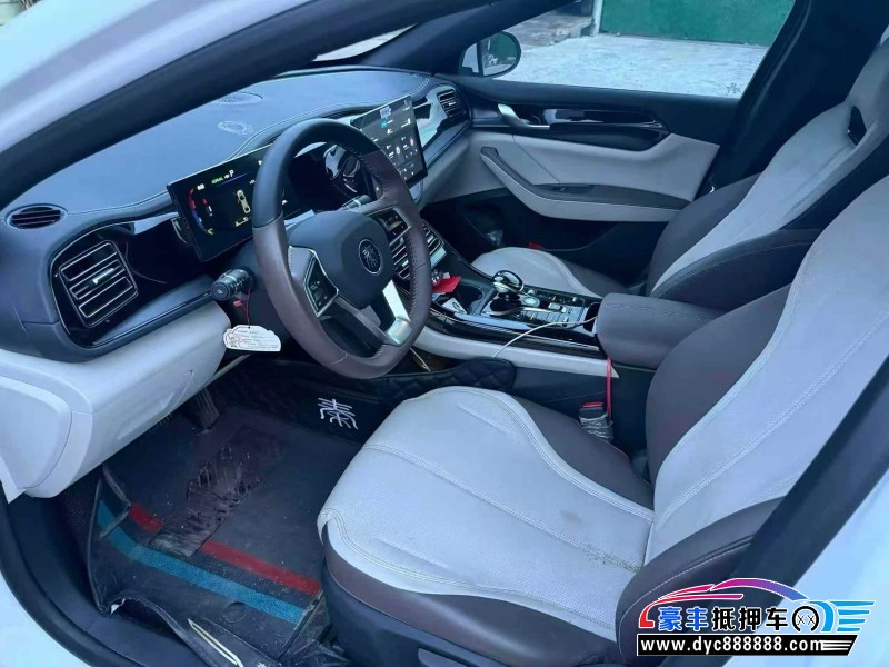 23年比亚迪秦轿车抵押车出售