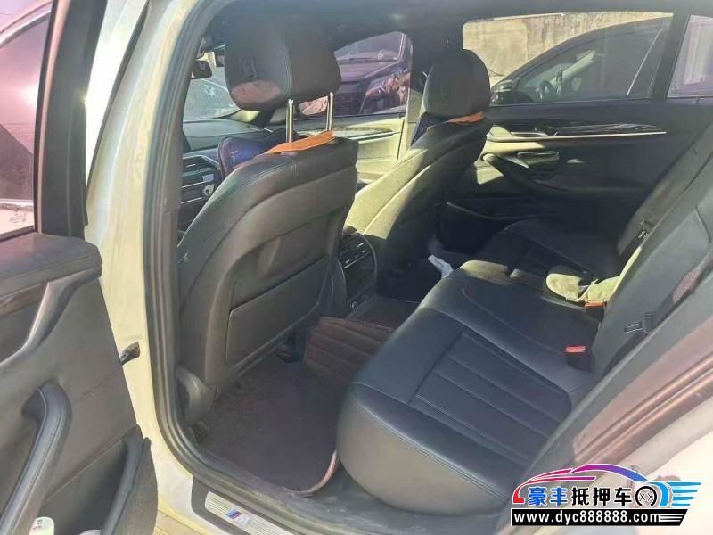 18年宝马5系轿车抵押车出售