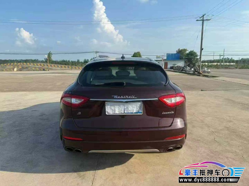 18年玛莎拉蒂莱万特轿车抵押车出售