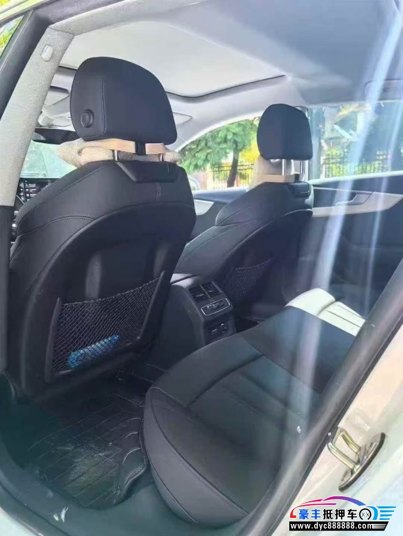 24年奥迪A5轿车抵押车出售