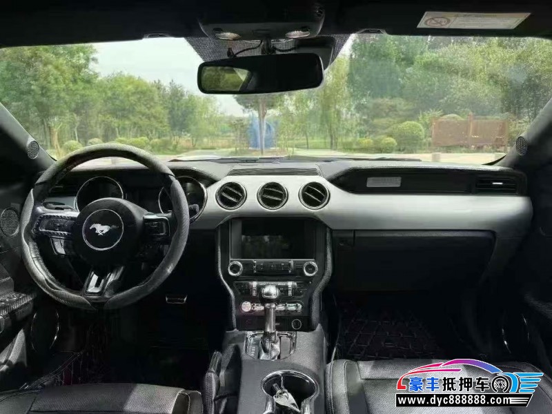 17年福特野马轿车抵押车出售