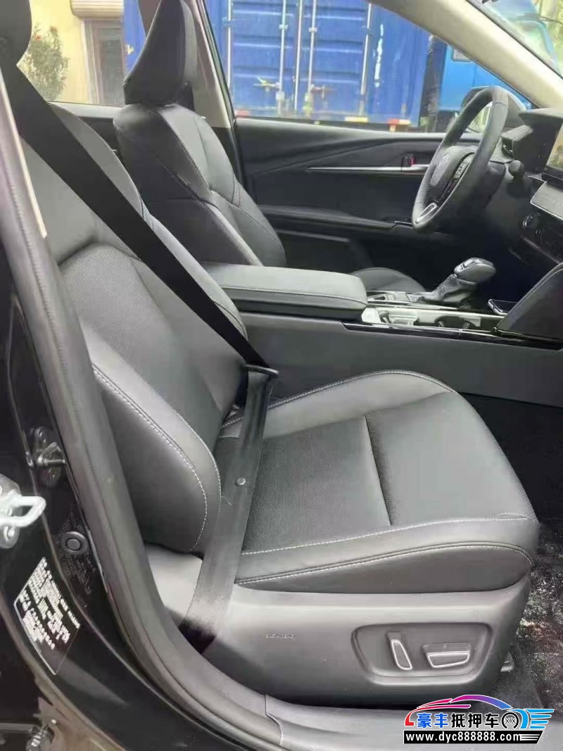 25年丰田凯美瑞轿车抵押车出售