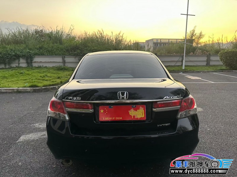 12年本田雅阁轿车抵押车出售