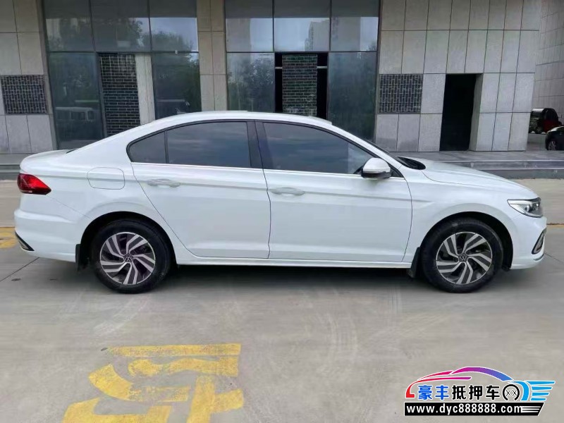 24年大众宝来轿车抵押车出售