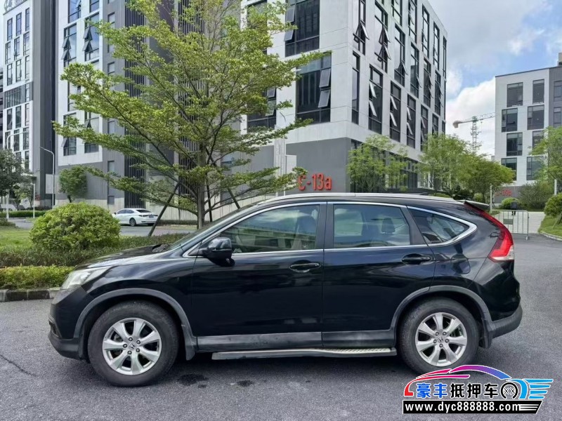 12年本田CR-V轿车抵押车出售