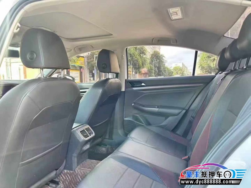 21年大众宝来轿车抵押车出售