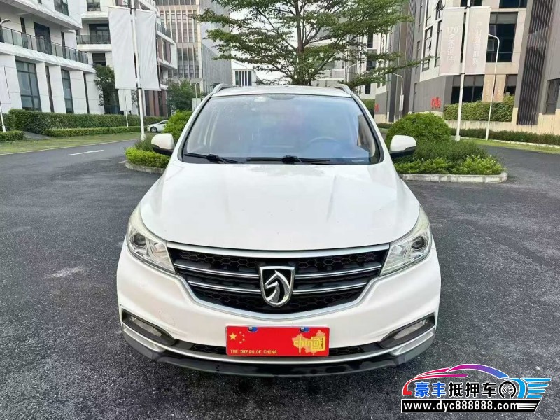 18年宝骏730轿车抵押车出售