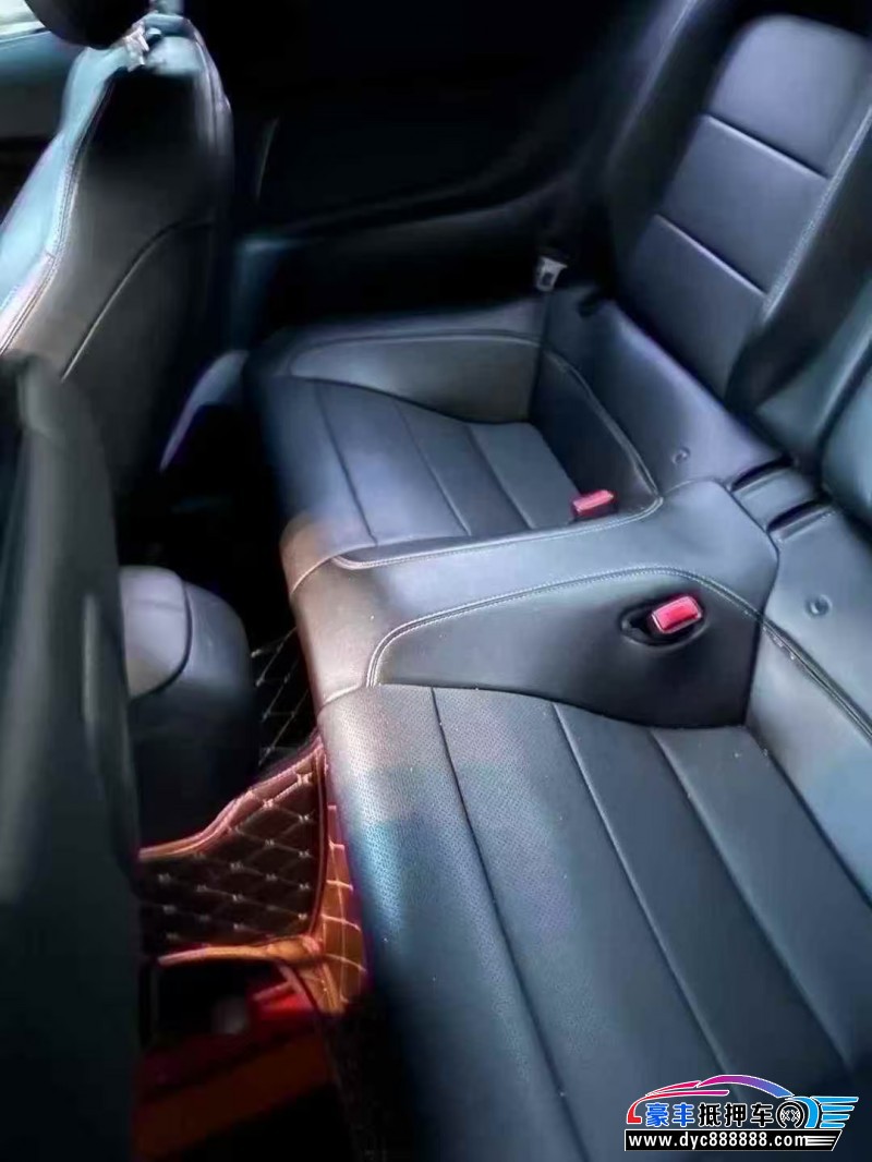 17年福特野马轿车抵押车出售