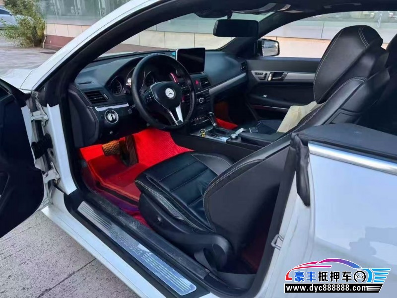 13年奔驰E轿车抵押车出售