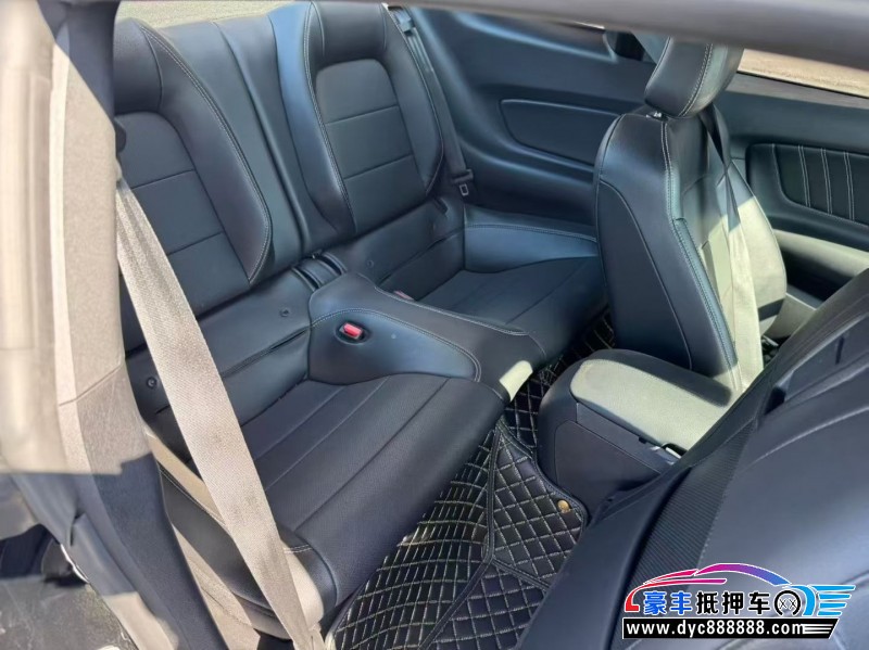 22年福特野马轿车抵押车出售