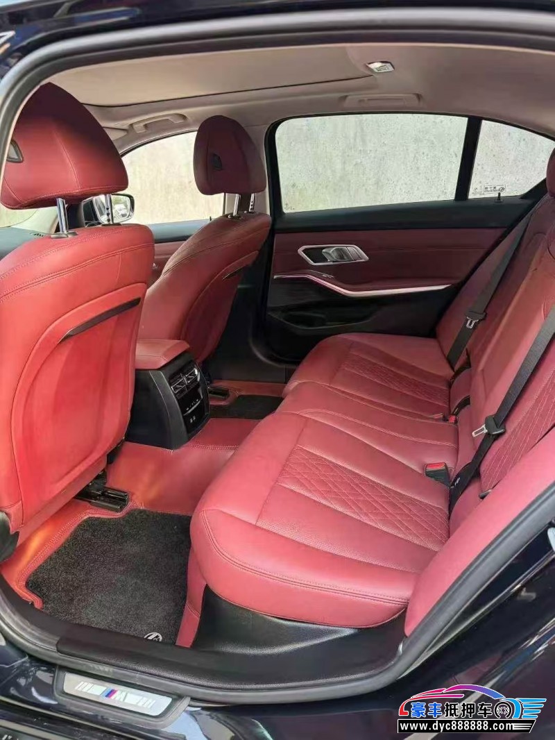 24年宝马3系轿车抵押车出售