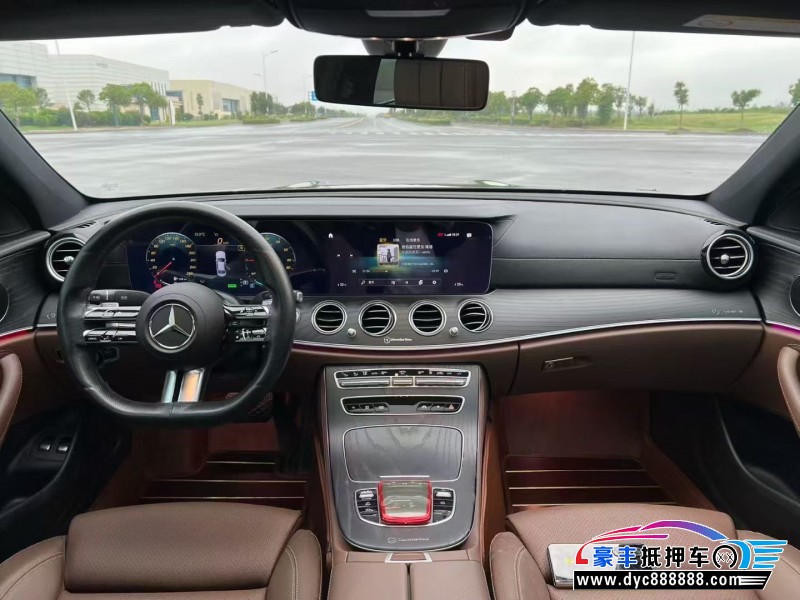 23年奔驰E轿车抵押车出售