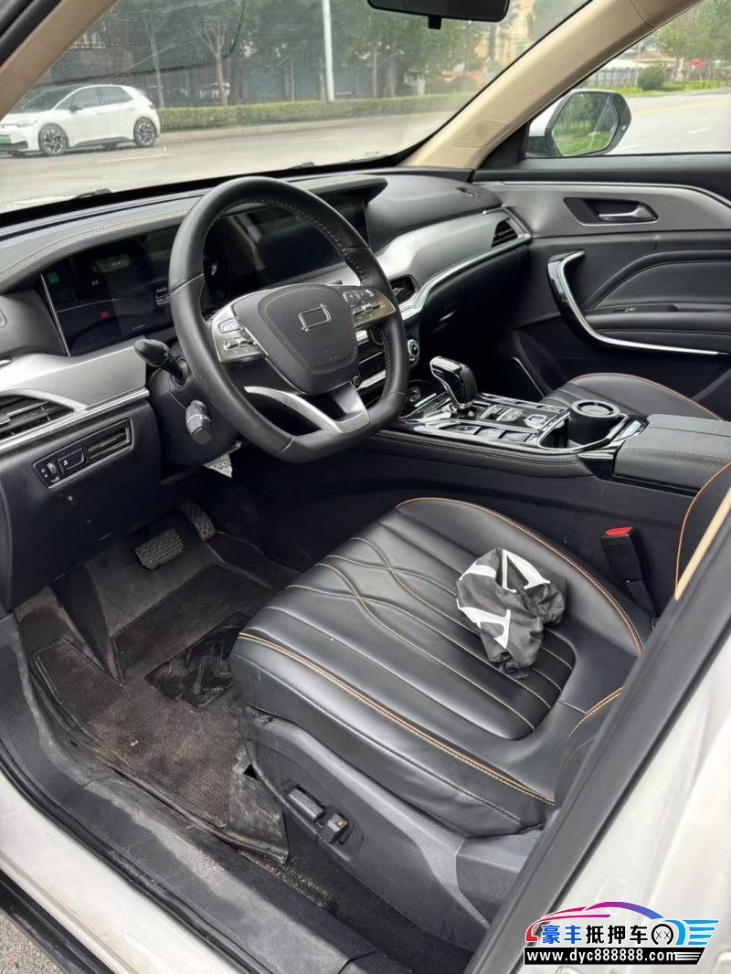 25年奔腾T77轿车抵押车出售