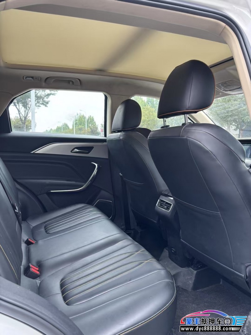 25年奔腾T77轿车抵押车出售