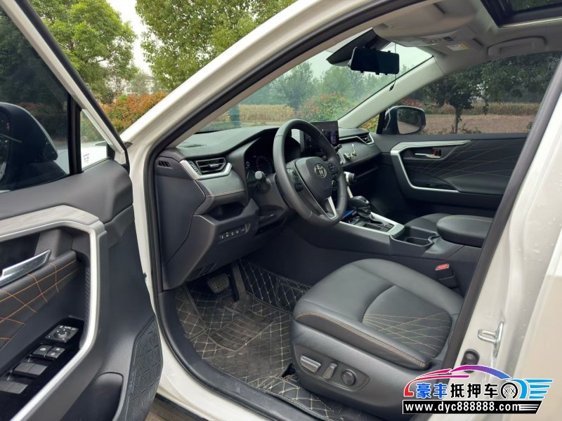 24年丰田RAV4轿车抵押车出售