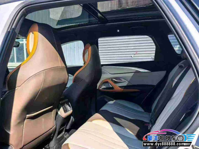 23年比亚迪宋轿车抵押车出售