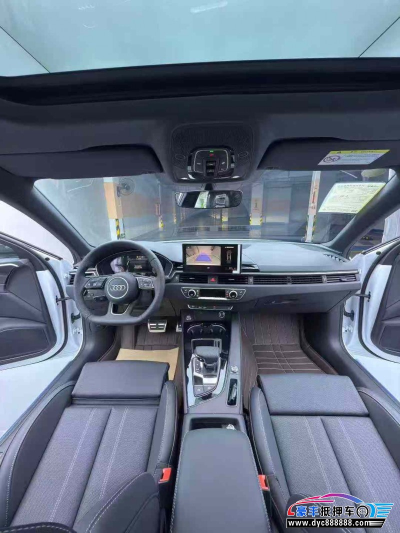 25年奥迪A4L轿车抵押车出售