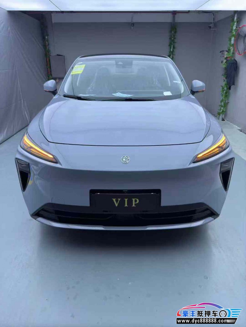 25年启辰大V轿车抵押车出售