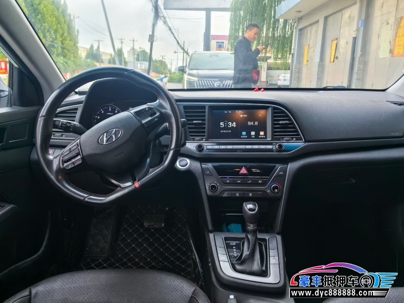 18年现代领动轿车抵押车出售