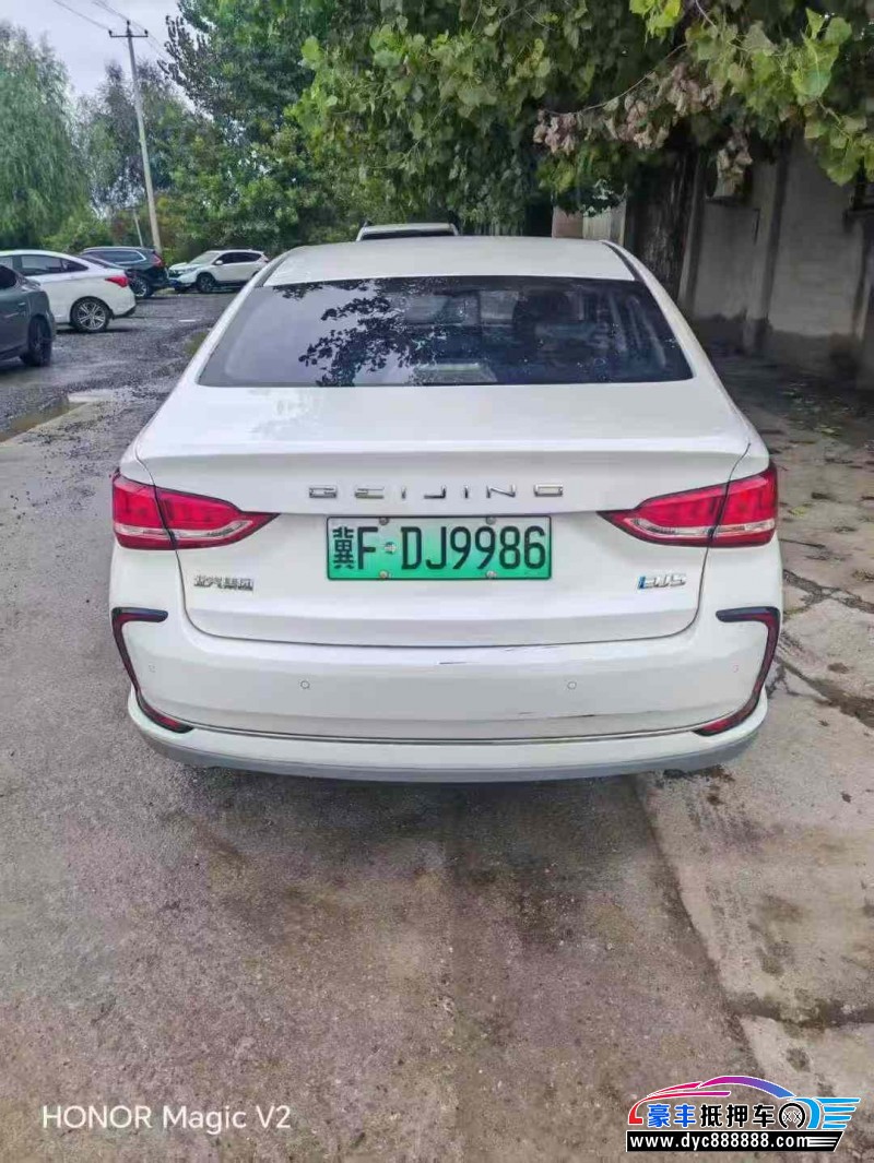 24年北汽新能源EU系列轿车抵押车出售