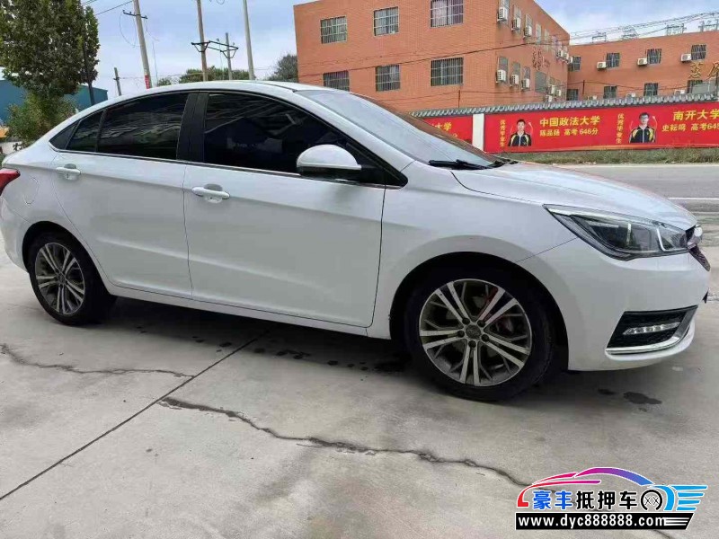 18年奇瑞艾瑞泽5轿车抵押车出售