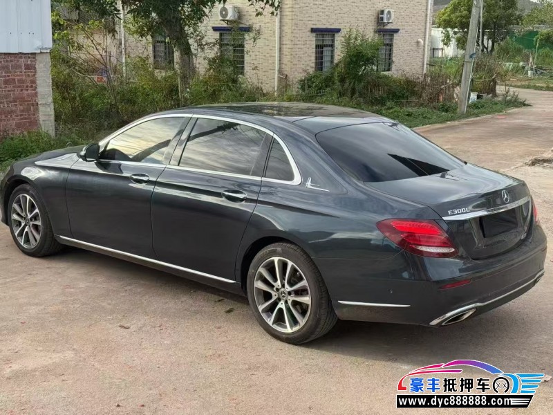 18年奔驰E轿车抵押车出售