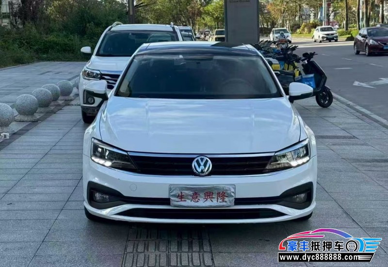 22年大众凌渡轿车抵押车出售