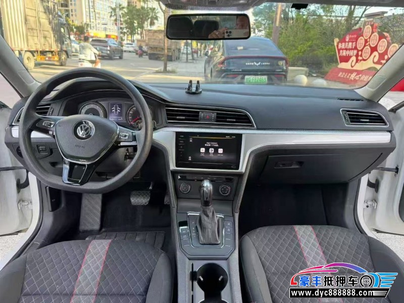 22年大众凌渡轿车抵押车出售