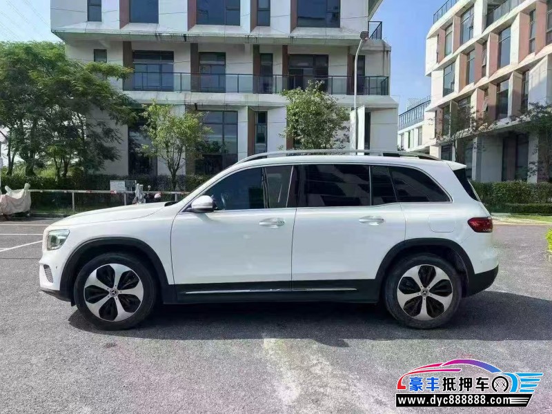 22年奔驰GLB轿车抵押车出售