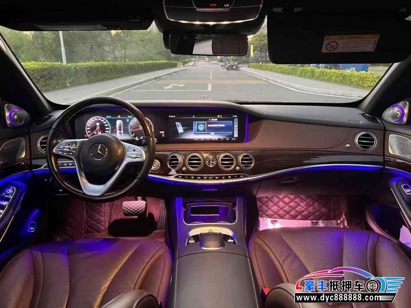 19年奔驰S轿车抵押车出售