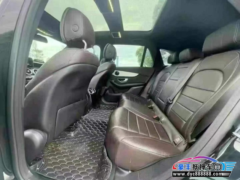 19年奔驰GLC轿车抵押车出售