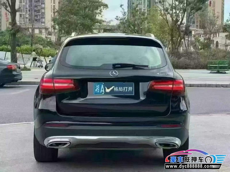 19年奔驰GLC轿车抵押车出售