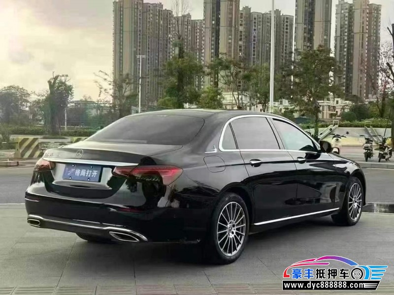 22年奔驰E轿车抵押车出售