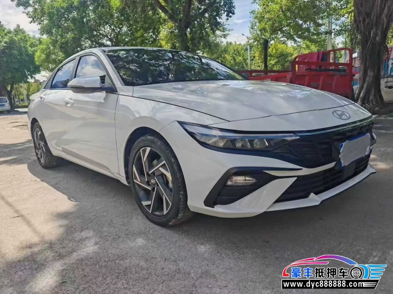 25年现代伊兰特轿车抵押车出售