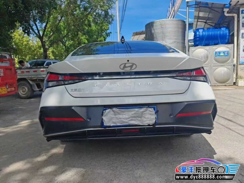 25年现代伊兰特轿车抵押车出售