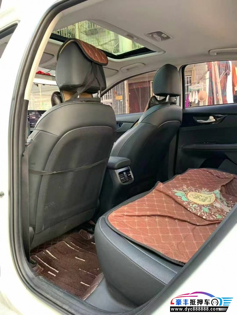 22年起亚K3轿车抵押车出售