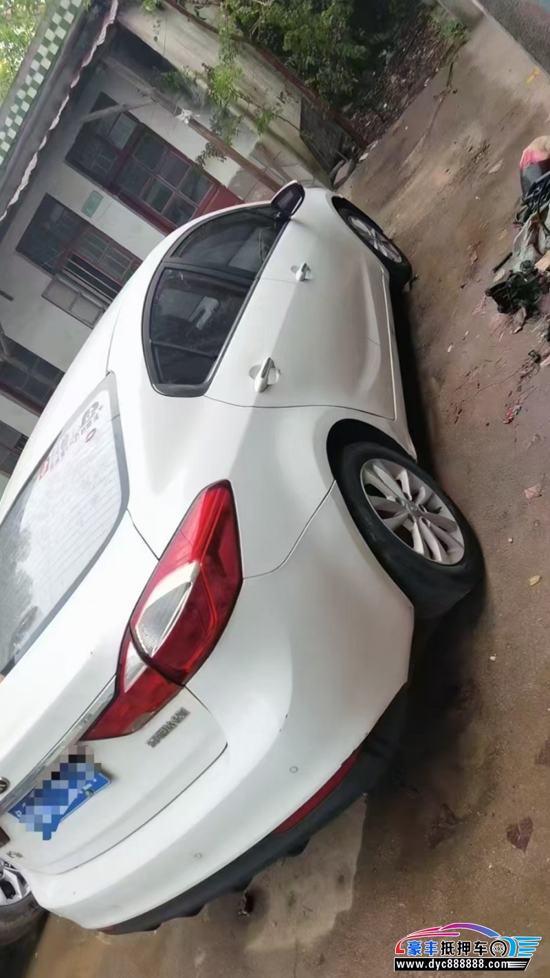 16年起亚K3轿车抵押车出售