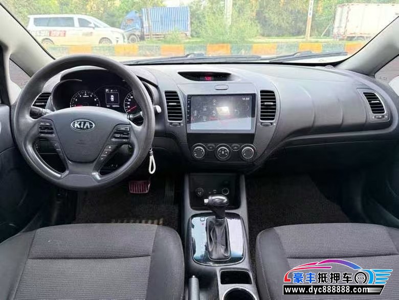 16年起亚K3轿车抵押车出售