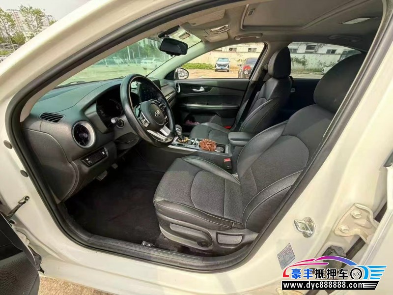 20年起亚K3轿车抵押车出售