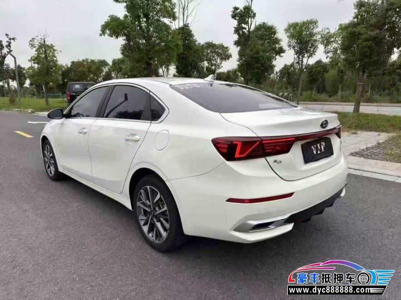 21年起亚K3轿车抵押车出售