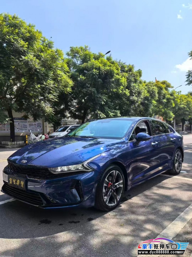 22年起亚K5轿车抵押车出售