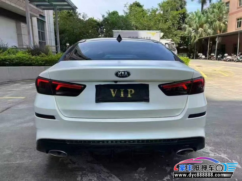 19年起亚K5轿车抵押车出售