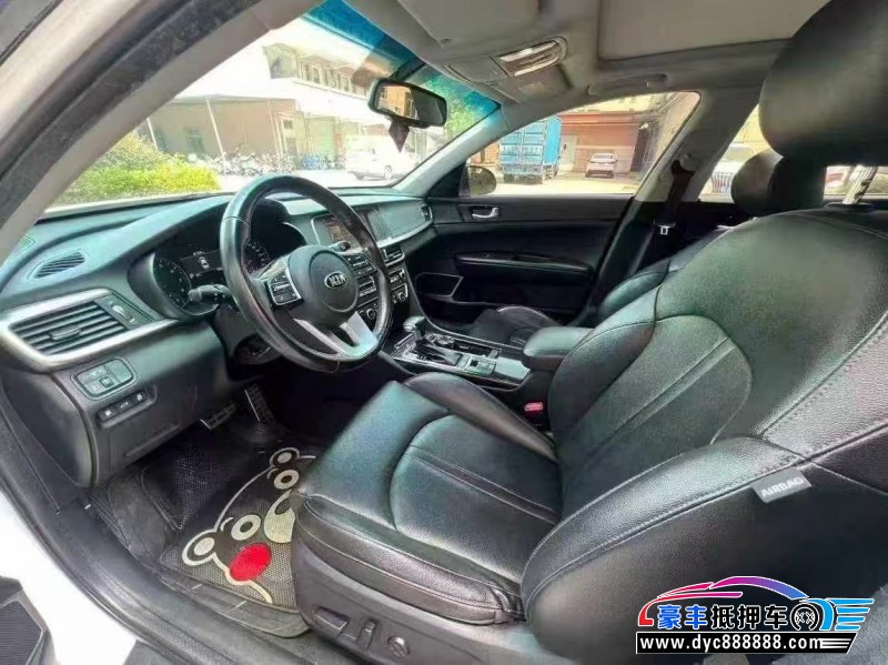 19年起亚K5轿车抵押车出售